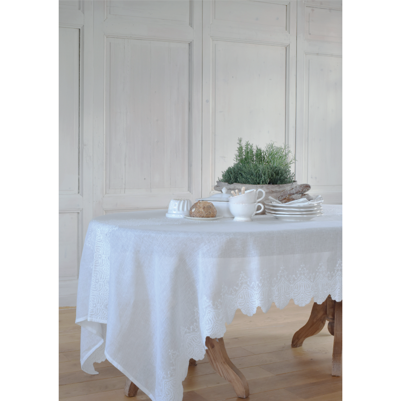 Nappe en lin modèle "Julia" une sélection "Mas des Anges"