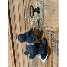 Porte clés -Theo-staff-terrier