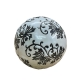 Boule décorative Navah en céramique blanche et noire – diamètre 6 cm