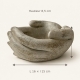 Longueur 16 cm, largeur 15 cm, hauteur 8,5 cm.